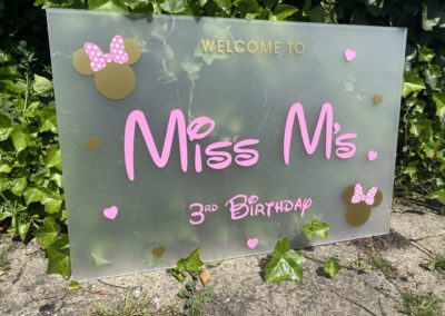 Minnie Mouse sign